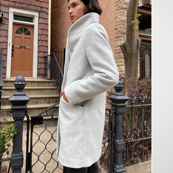 Aritzia Wilfred The Cocoon Coat - Picture 7 of 8